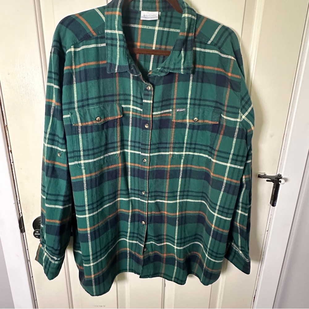 Columbia Green Plaid Button-Up Shirt - Picture 2 of 13
